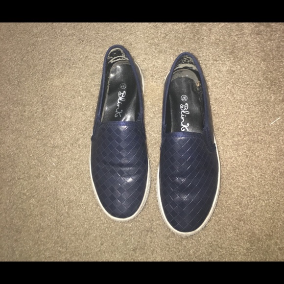 Shoes - Picture 2 of 3